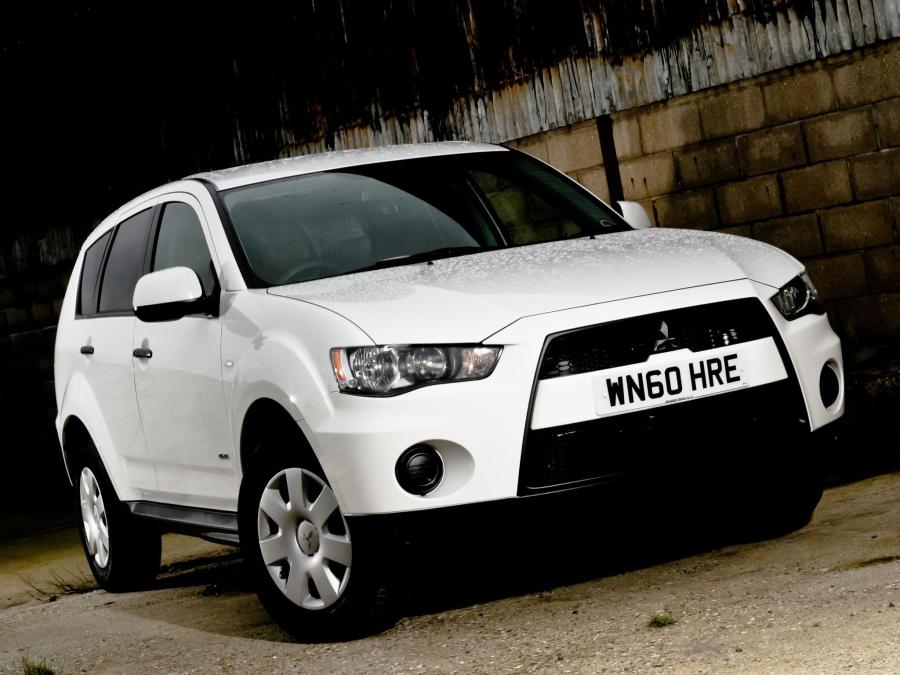  Mitsubishi Outlander Van 2010 года  (UK) (фото 7 из 12)